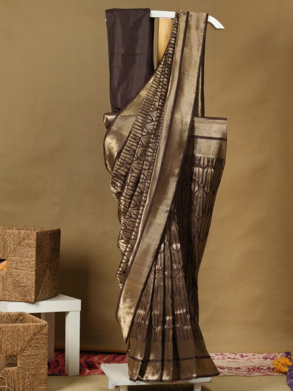 A all over banarasi saree with geometrical pattern woven zari