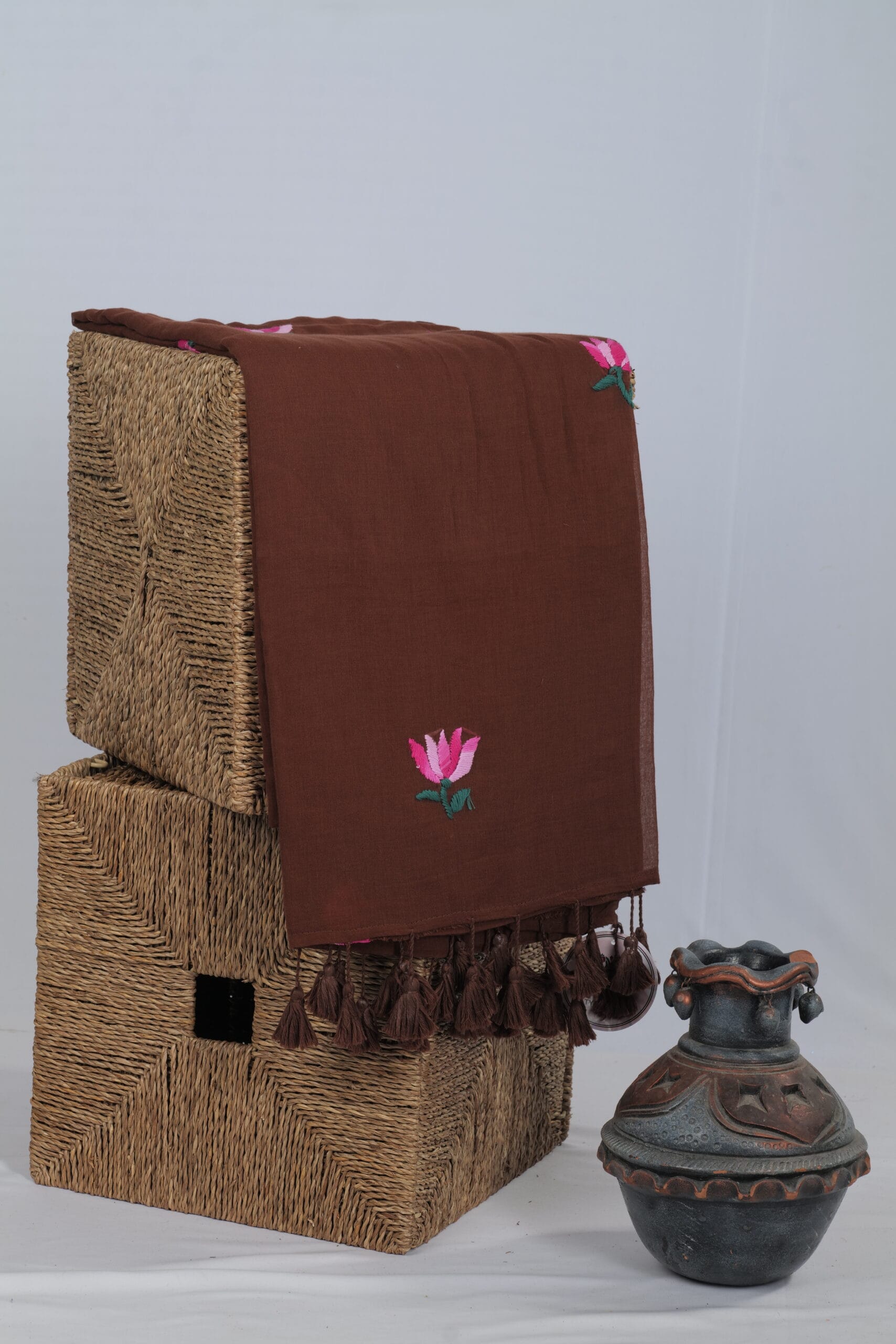 Mul Saree With Satin Rose