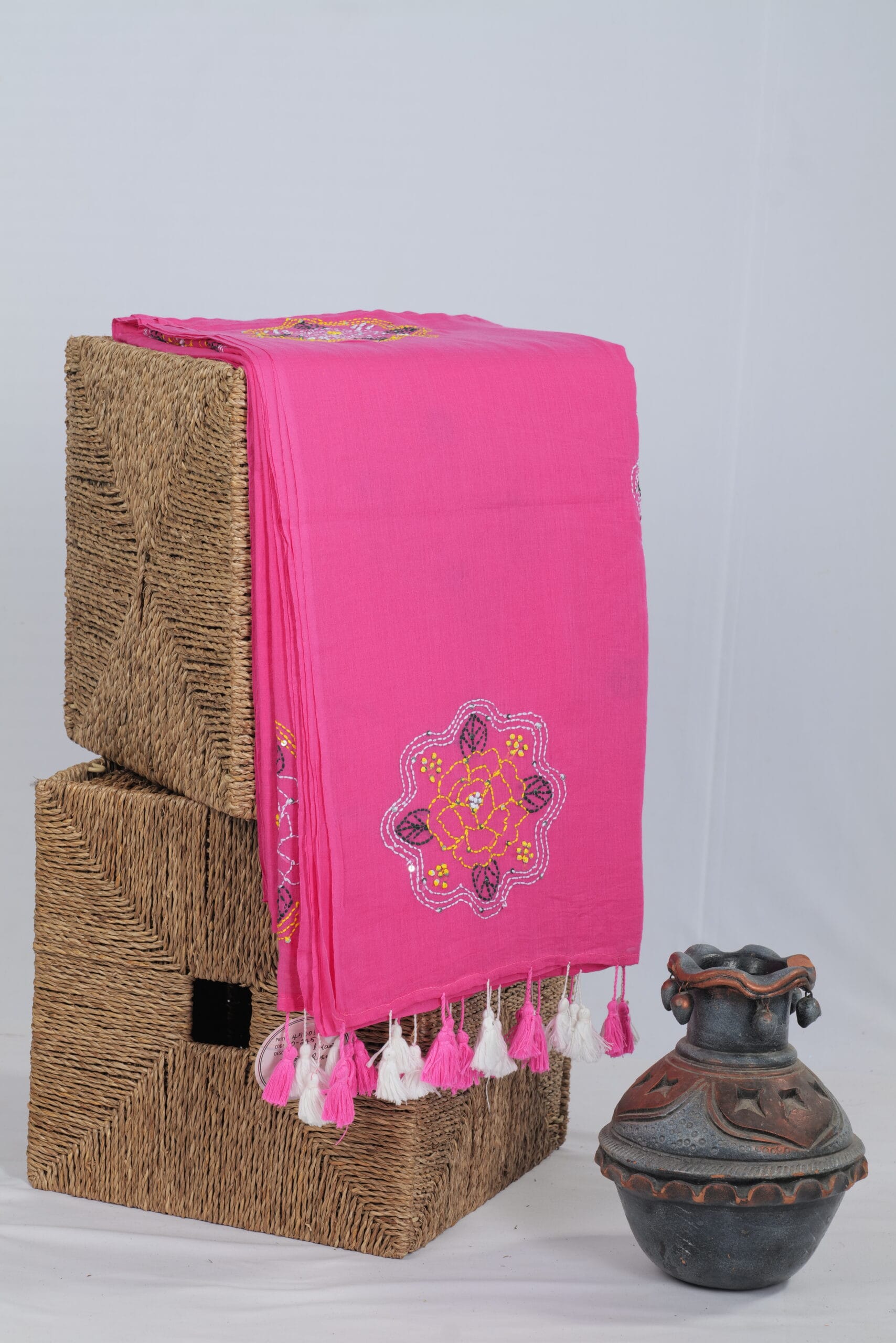 Mul Saree With Kantha Rose Work