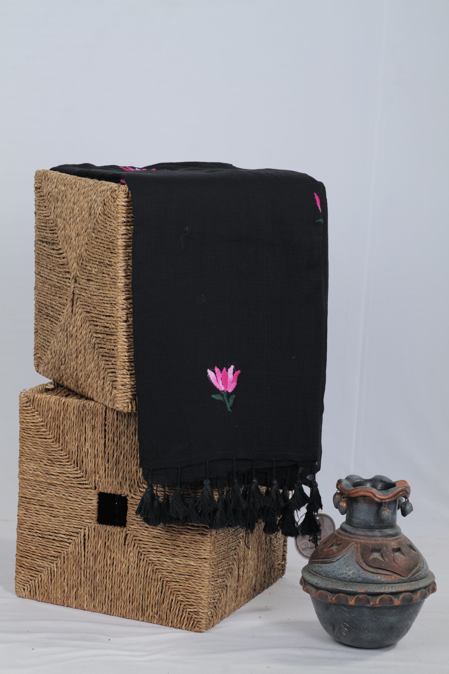 Mul Saree With Satin Rose Work