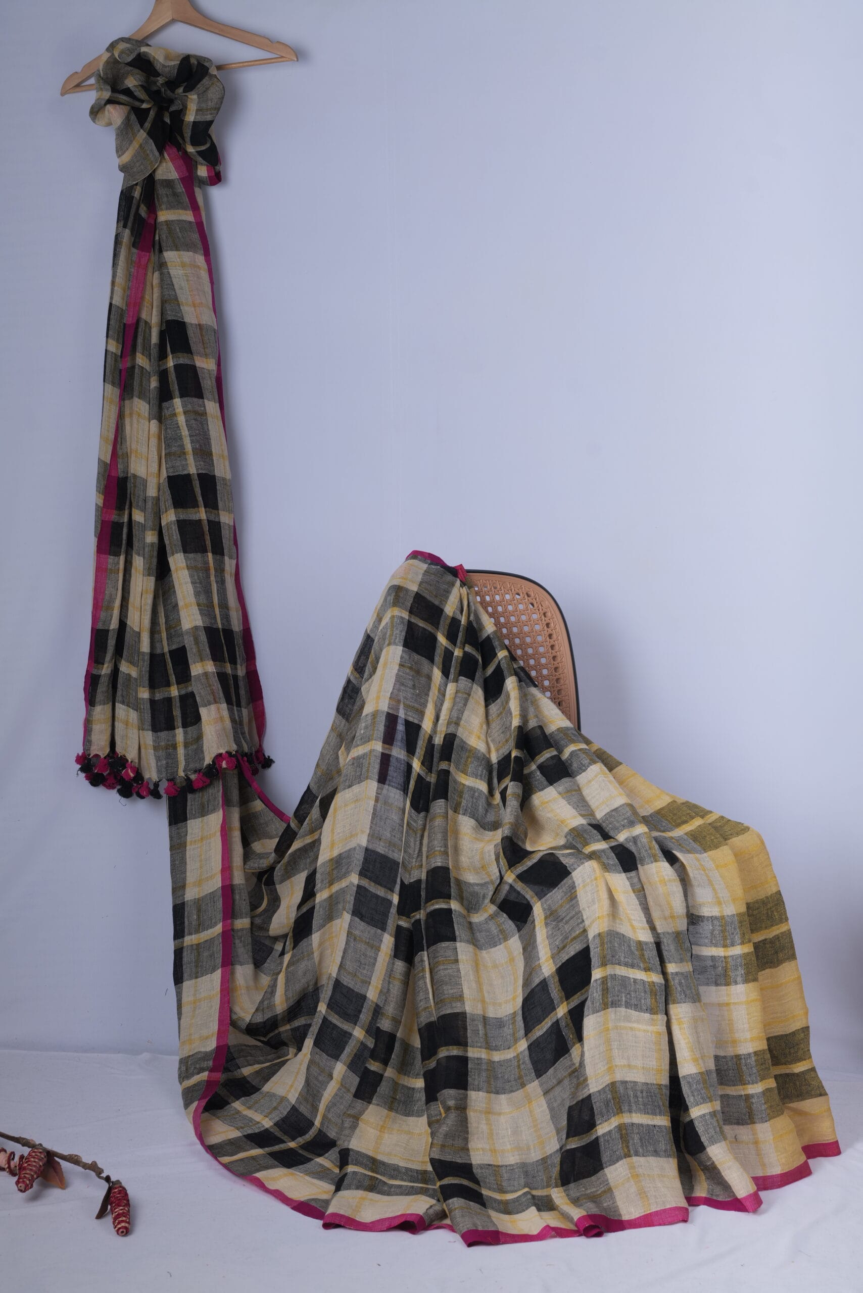 linen checks saree