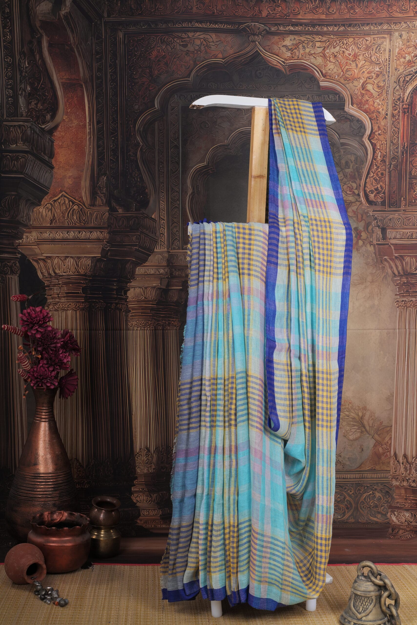 linen checks saree - Image 2