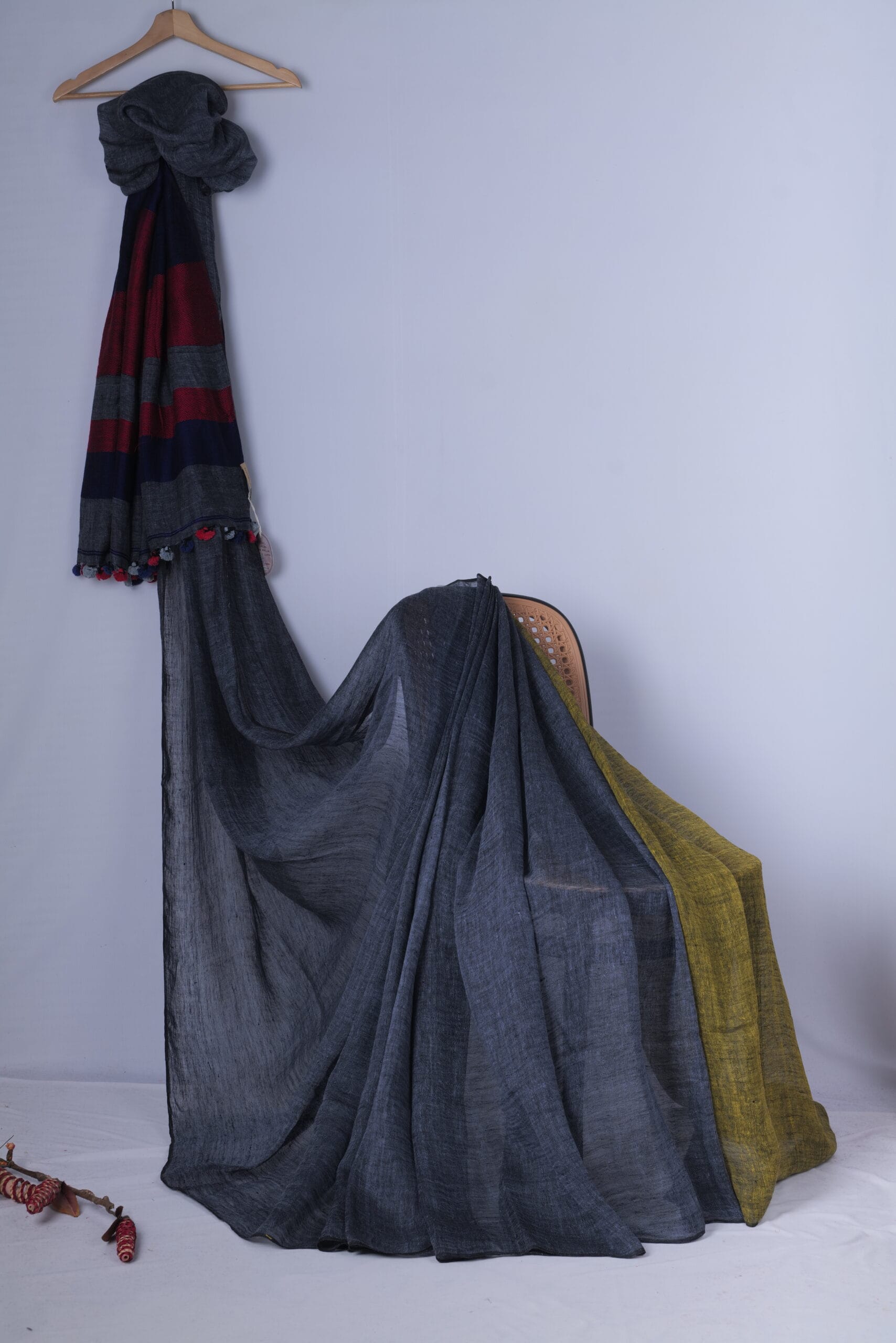 Moklino linen saree